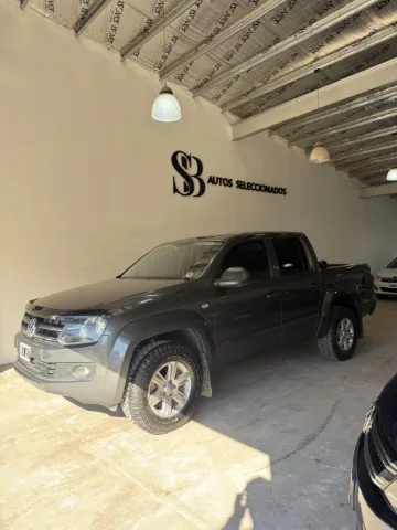 Volkswagen Amarok 180 CV Gris Oscu 2014